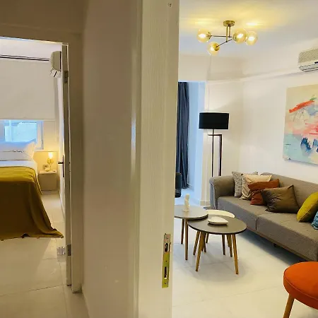 Ezgi's With Private Garden In Apartment *
