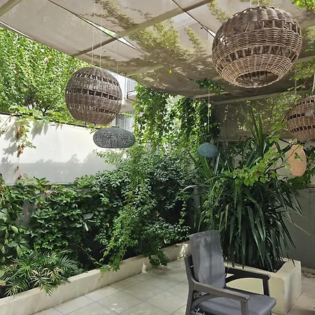 Apartamento Ezgi's With Private Garden In *