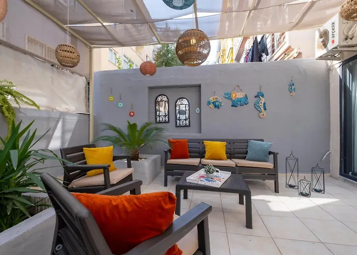Апартаменты Ezgi's With Private Garden In *