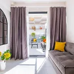 Ezgi's With Private Garden In Μαρμαρίς