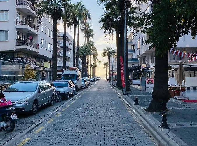 Ezgi's With Private Garden In Lejlighed